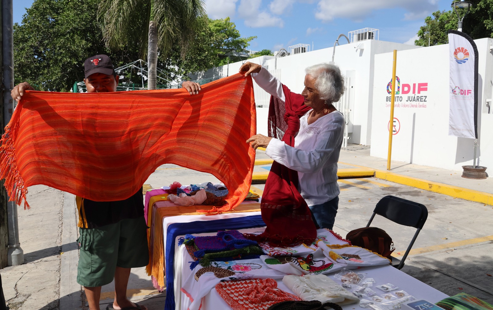 uploads/6/32/01 (2127).Jpeg